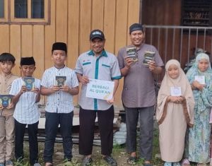 LAZNAS_WIZ_BERBAGI_KEBAIKAN2C_Kolaka_-_Laznas_Wahdah_Inspirasi_Zakat__WIZ__kembali_menebar_kebaikan_dengan_menyalurkan_Al-Quran_dan_buku_Iqro_kepada_sa_